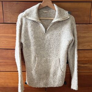 Hem & Thread Textured Knit Quarter Zip Sweater
